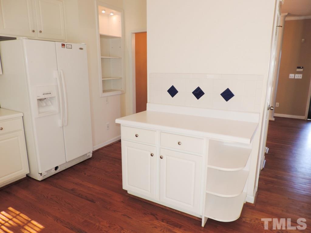 1901 Crag Burn Lane Raleigh, NC 27604 - Photo 4 of 16