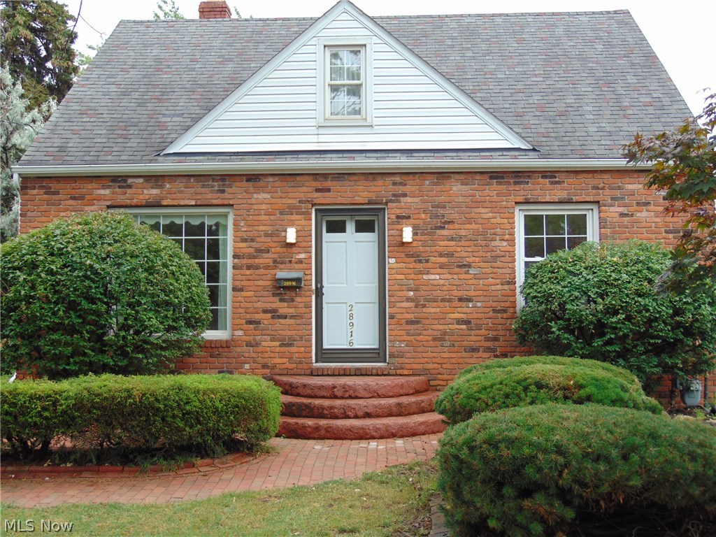 28916 Ridge Road Wickliffe, OH 44092 - Photo 2 of 29 Gallery Image 2