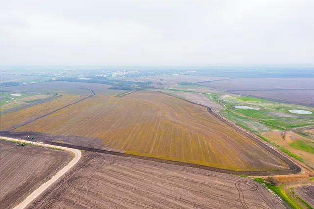 $8,899,999 | 95 & Cr, Granger, TX 76530