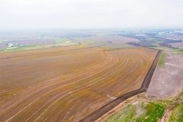 $8,899,999 | 95 & Cr, Granger, TX 76530