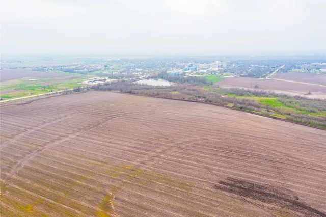 $8,899,999 | 95 & Cr, Granger, TX 76530