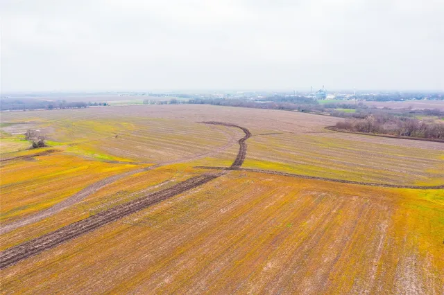 $8,899,999 | 95 & Cr, Granger, TX 76530