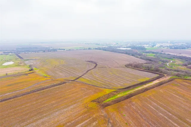 $8,899,999 | 95 & Cr, Granger, TX 76530