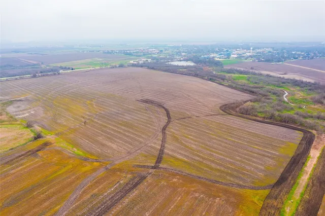 $8,899,999 | 95 & Cr, Granger, TX 76530