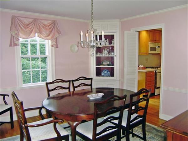 54 Fuller Brook Road Wellesley, MA 02482 - Photo 7 of 15