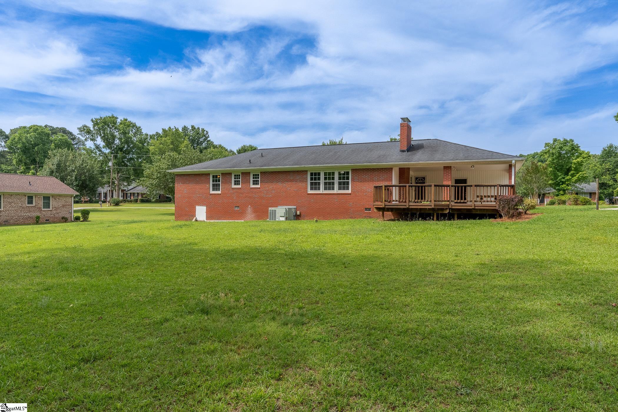 107 Lemon Tree Trail Laurens, SC 29360 - Photo 37 of 42