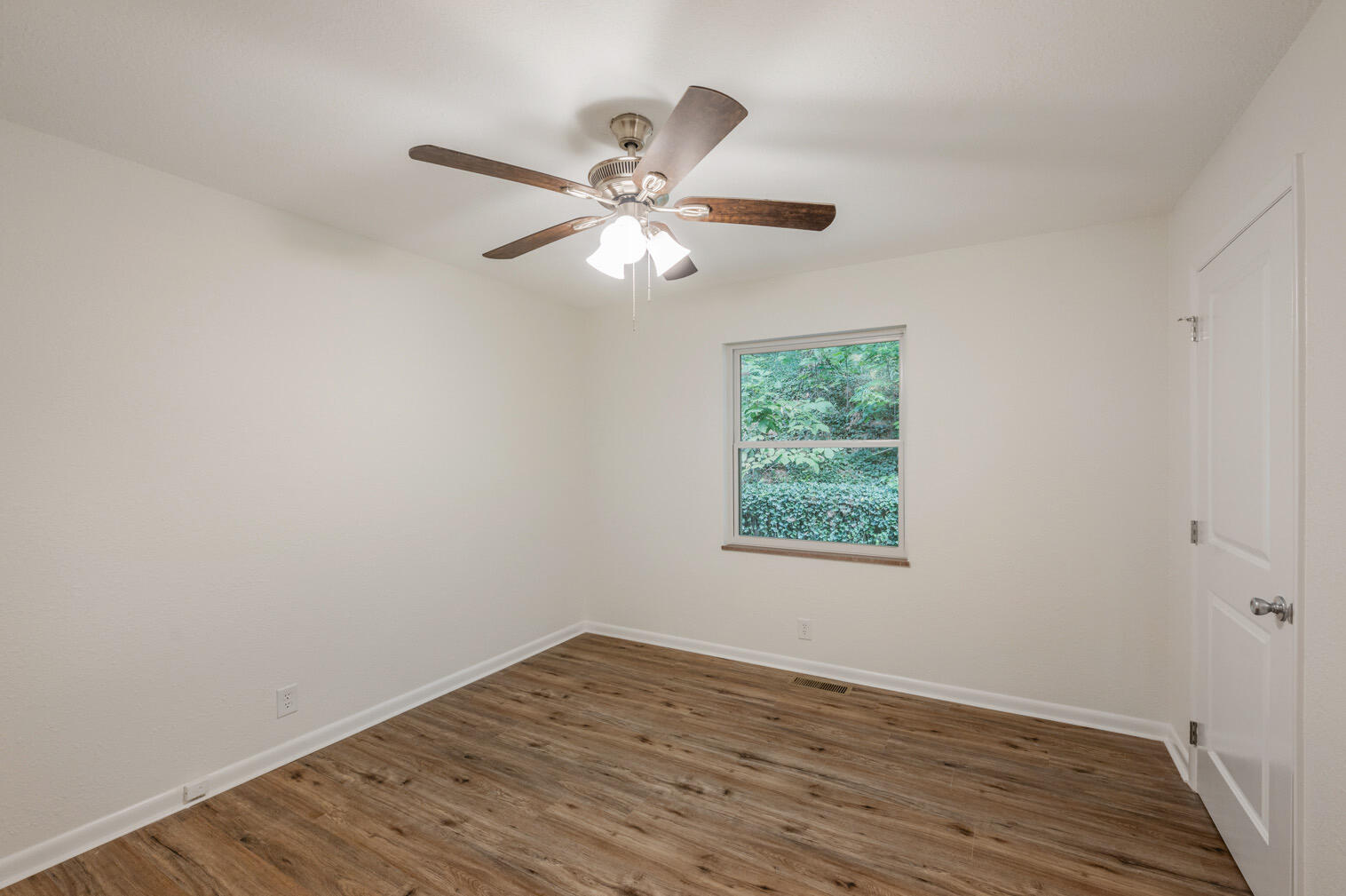 546 Indian Springs Road Ringgold, GA 30736 - Photo 30 of 36 IMG_6565