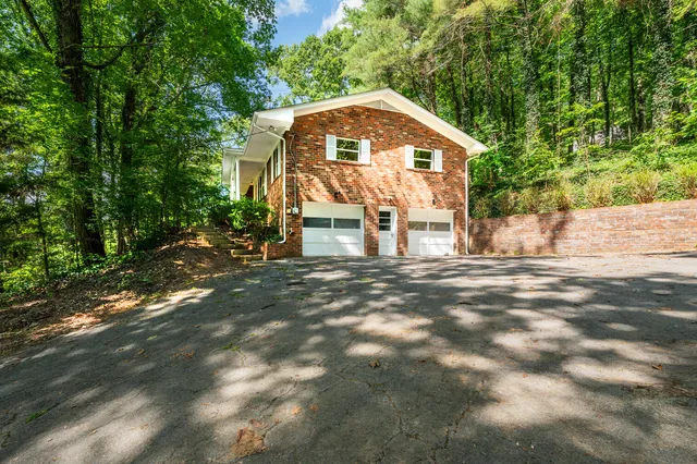 $299,900 | 546 Indian Springs Road, Ringgold, GA 30736