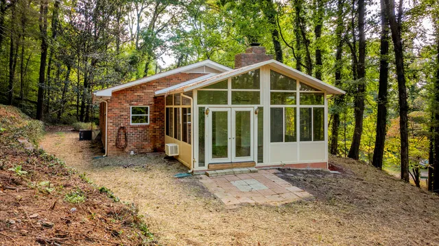 $299,900 | 546 Indian Springs Road, Ringgold, GA 30736