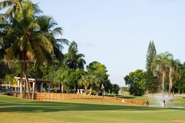 $1,900 | 2301 Northeast 14th Street Causeway, Unit 306E, Pompano Beach, FL 33062