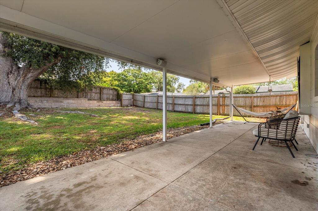 611 Bryan Court Altamonte Springs, FL 32701 - Photo 28 of 37 a view of a backyard with a swimming pool