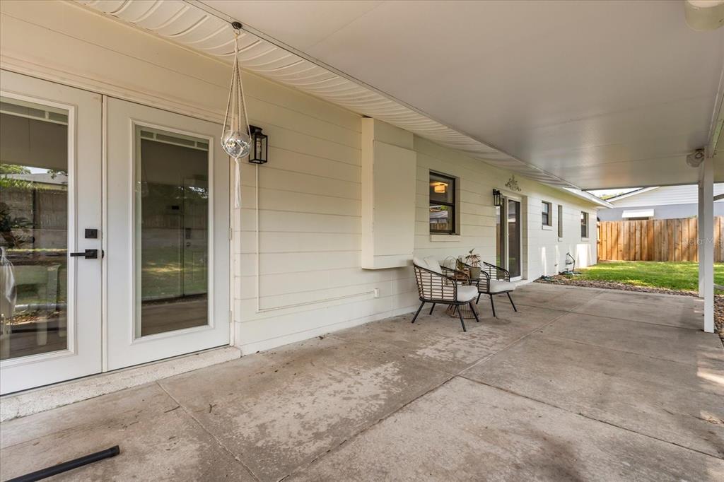 611 Bryan Court Altamonte Springs, FL 32701 - Photo 29 of 37 a view of a house with a patio