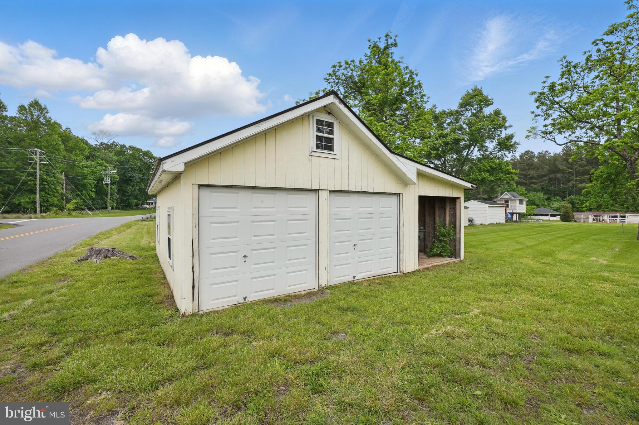 43225 Lucketts Road Leesburg, VA 20176 - Photo 13 of 49 2 Car garage with storage!