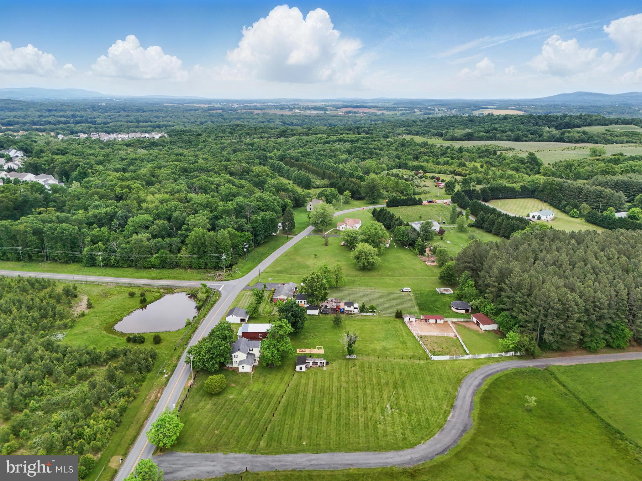 43225 Lucketts Road Leesburg, VA 20176 - Photo 10 of 49 Surrounded by Pasture & Mountain Views