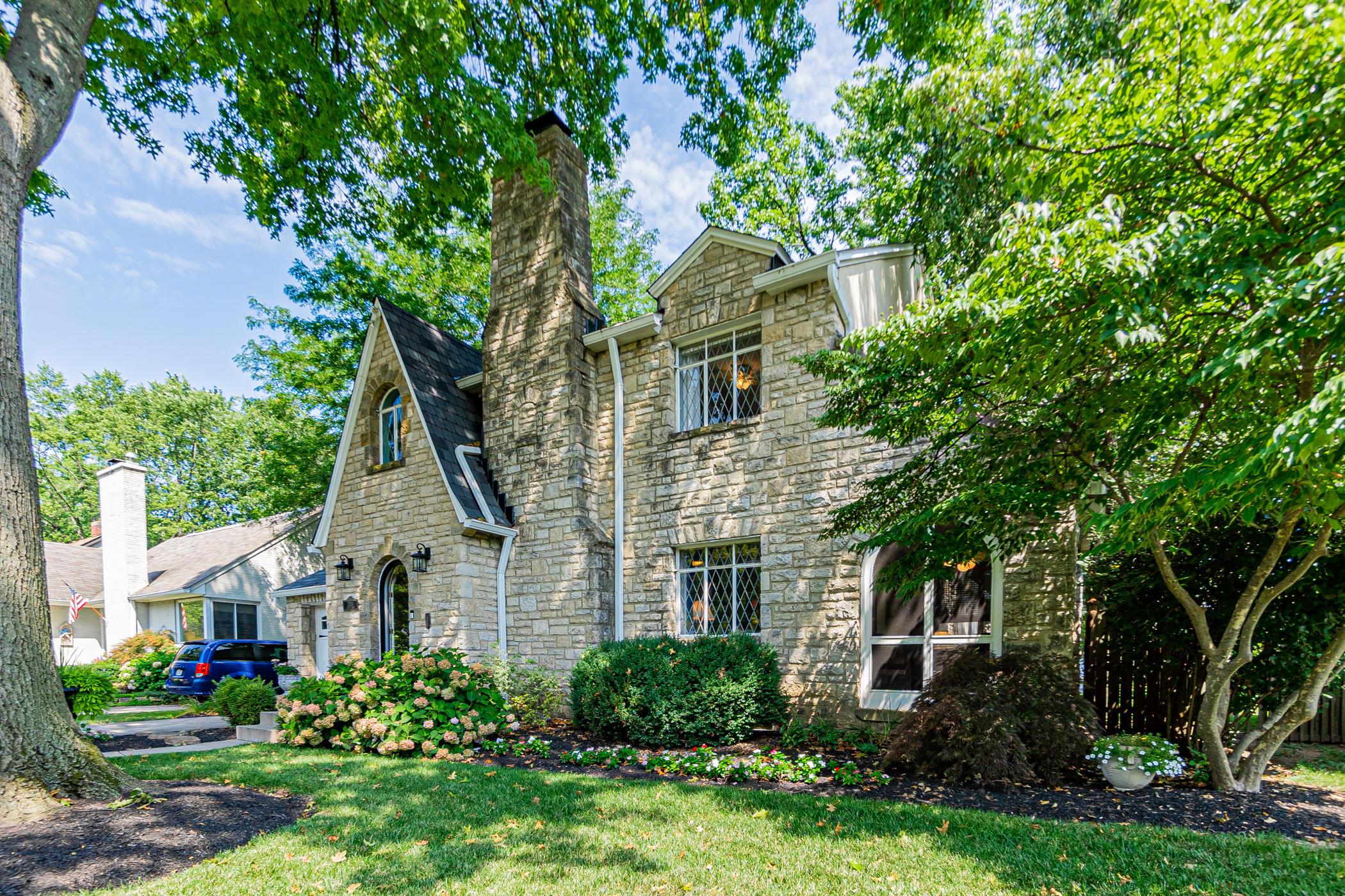 2920 Bryden Road Columbus, OH 43209 - Photo 6 of 48