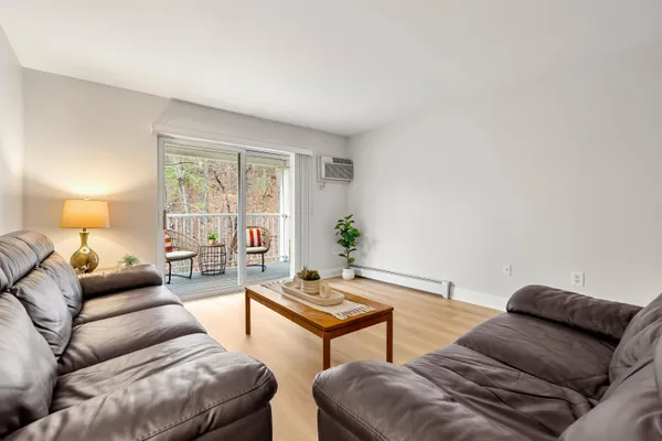 $350,000 | 265 Edward J Roy Drive, Unit 319, Manchester, NH 03104