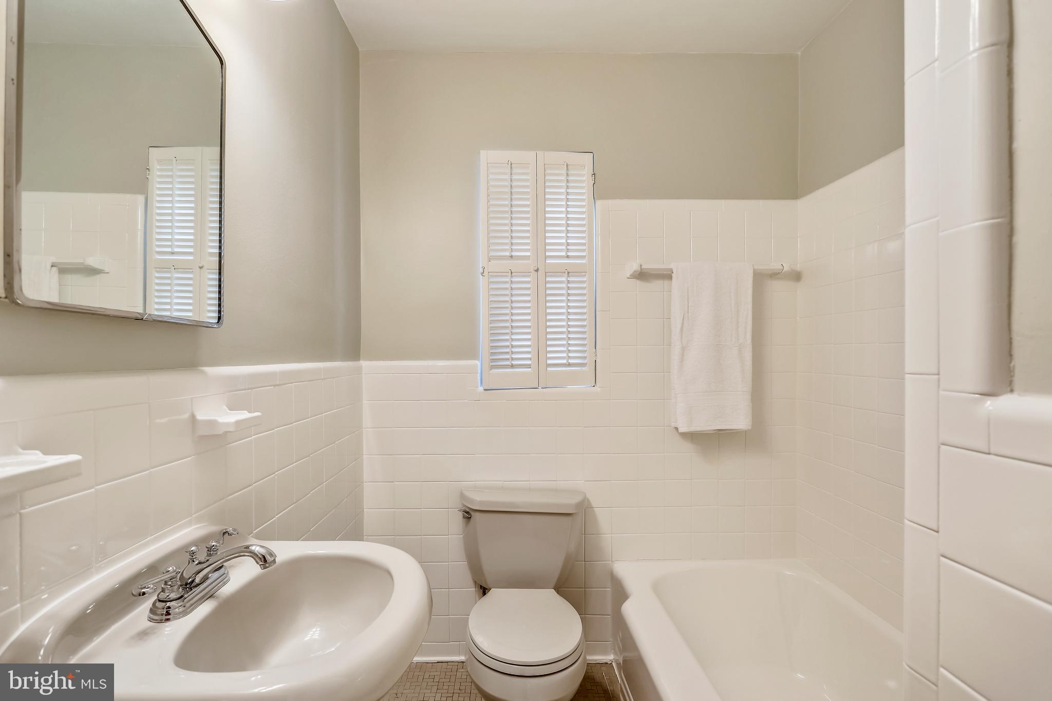 1001 Roswell Drive Silver Spring, MD 20901 - Photo 21 of 50