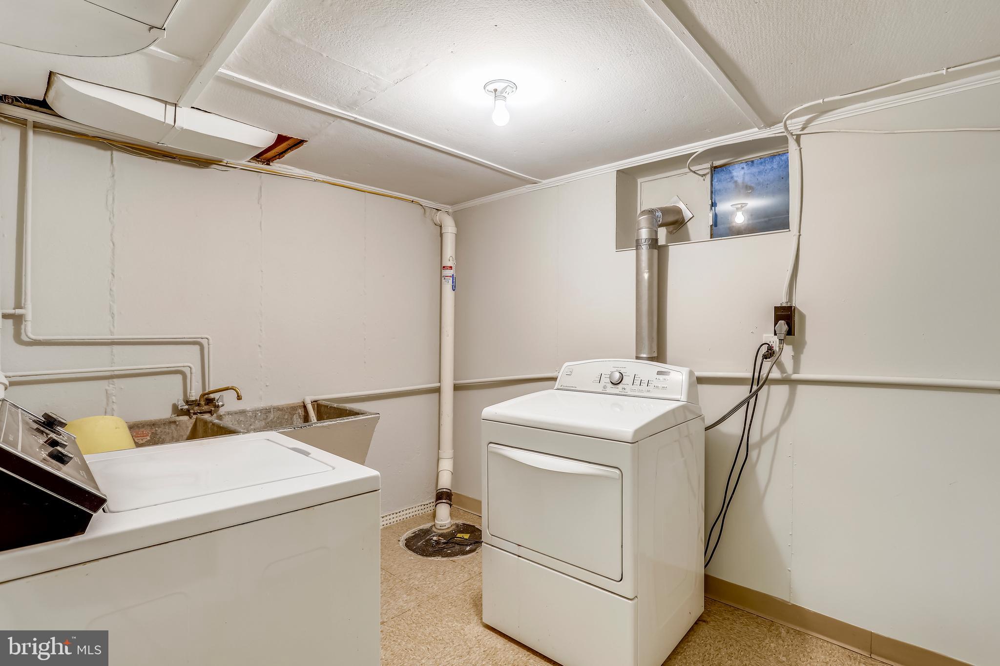 1001 Roswell Drive Silver Spring, MD 20901 - Photo 38 of 50