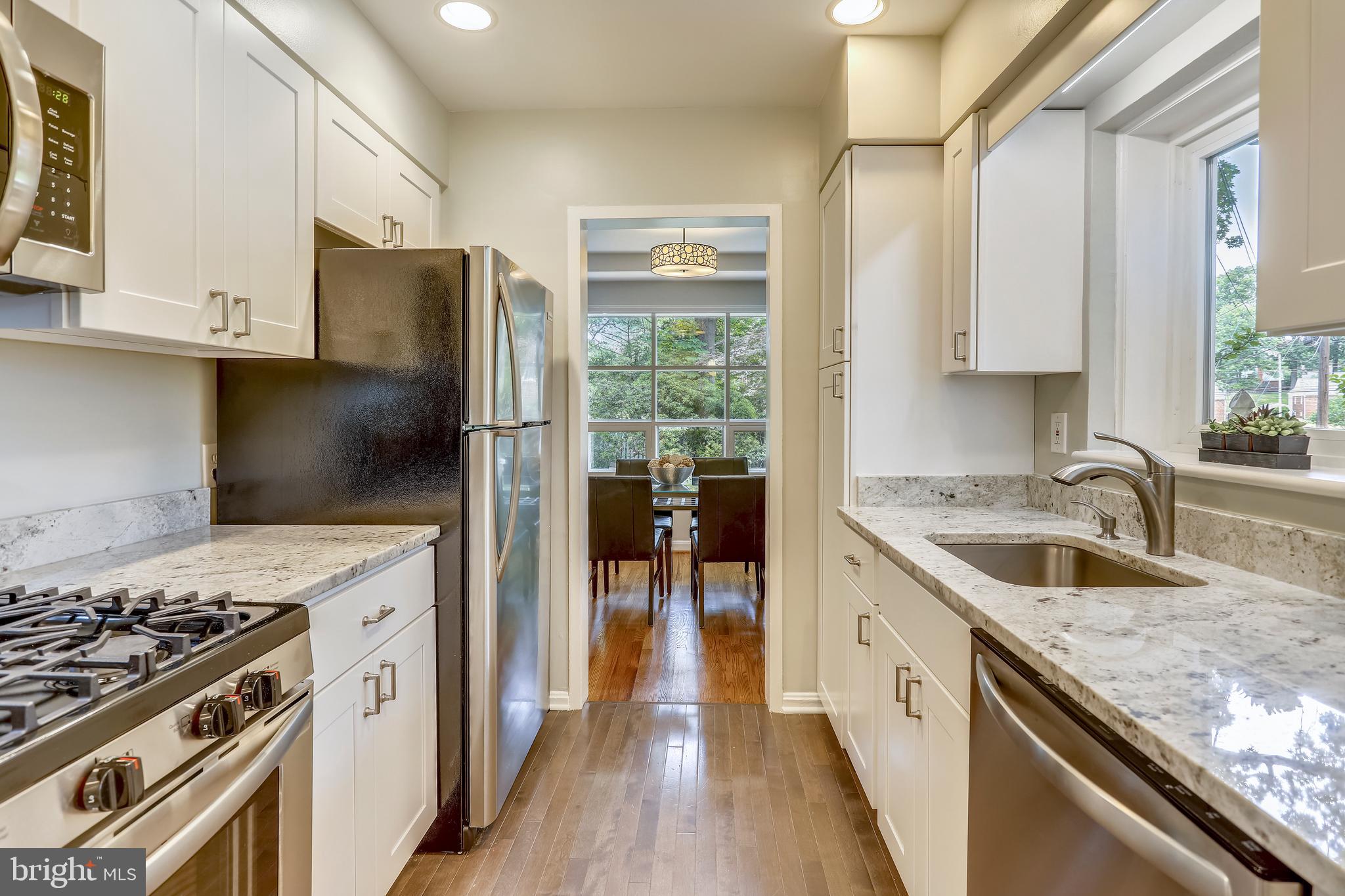 1001 Roswell Drive Silver Spring, MD 20901 - Photo 5 of 50