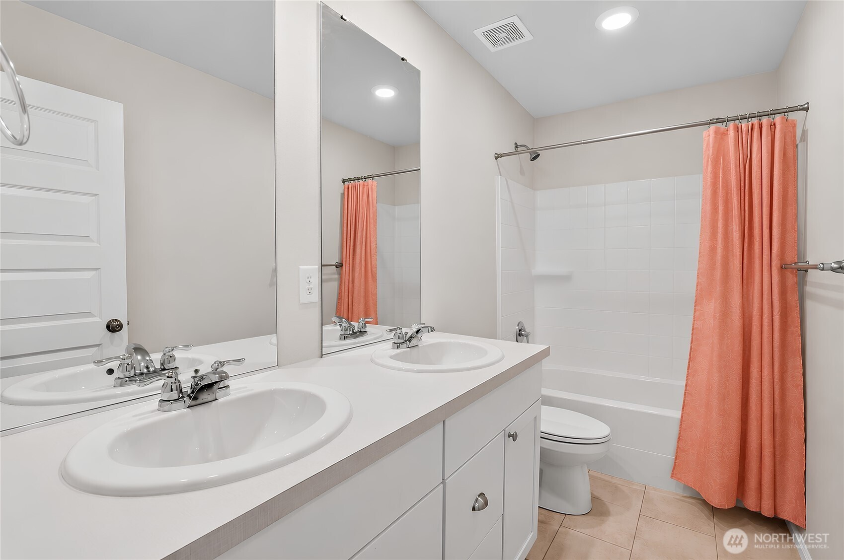 1198 Panoramic Loop Bremerton, WA 98312 - Photo 20 of 29