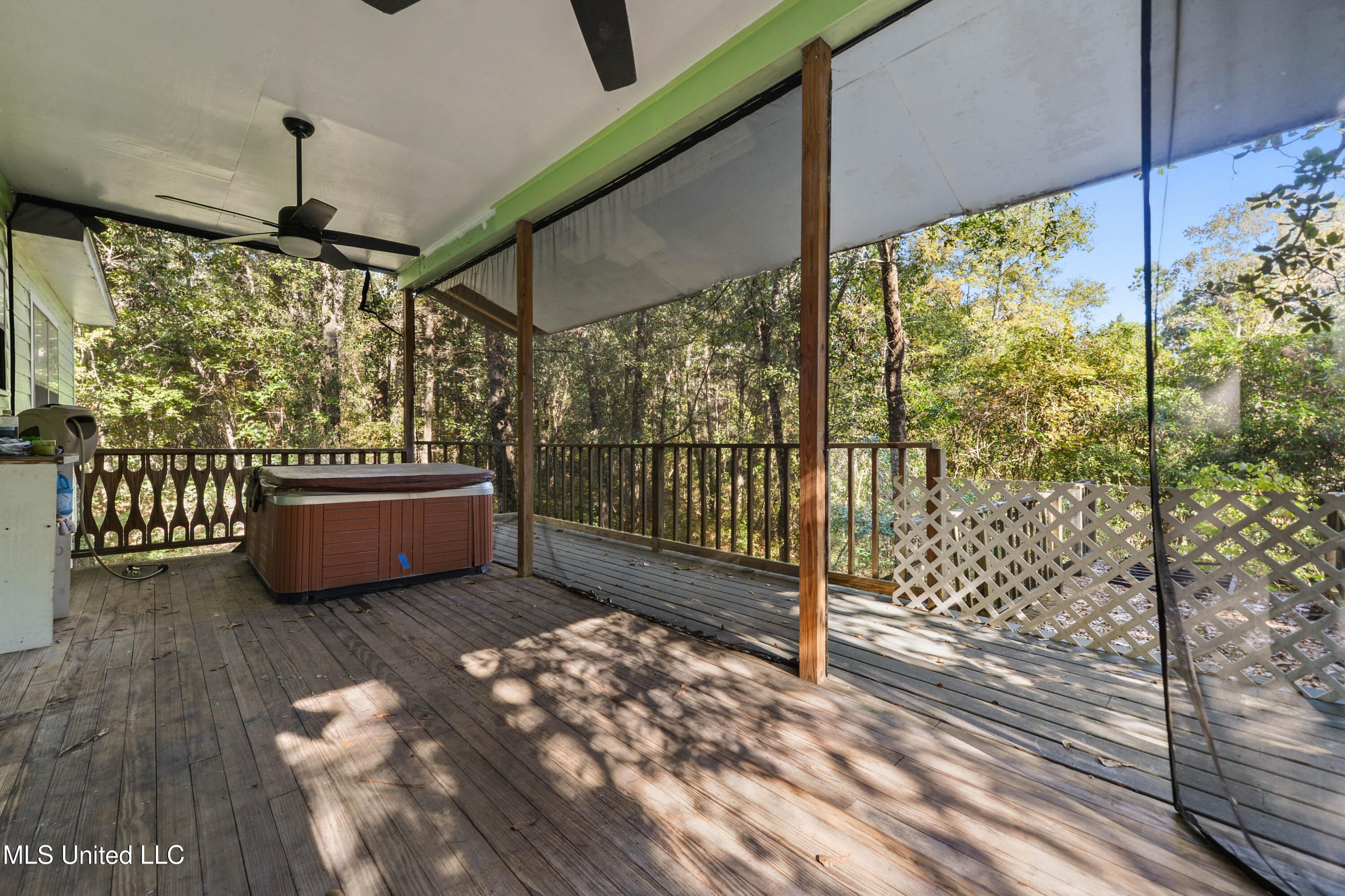 11054 Coleman Road Gulfport, MS 39503 - Photo 24 of 24 Back Deck with Working Hot Tub