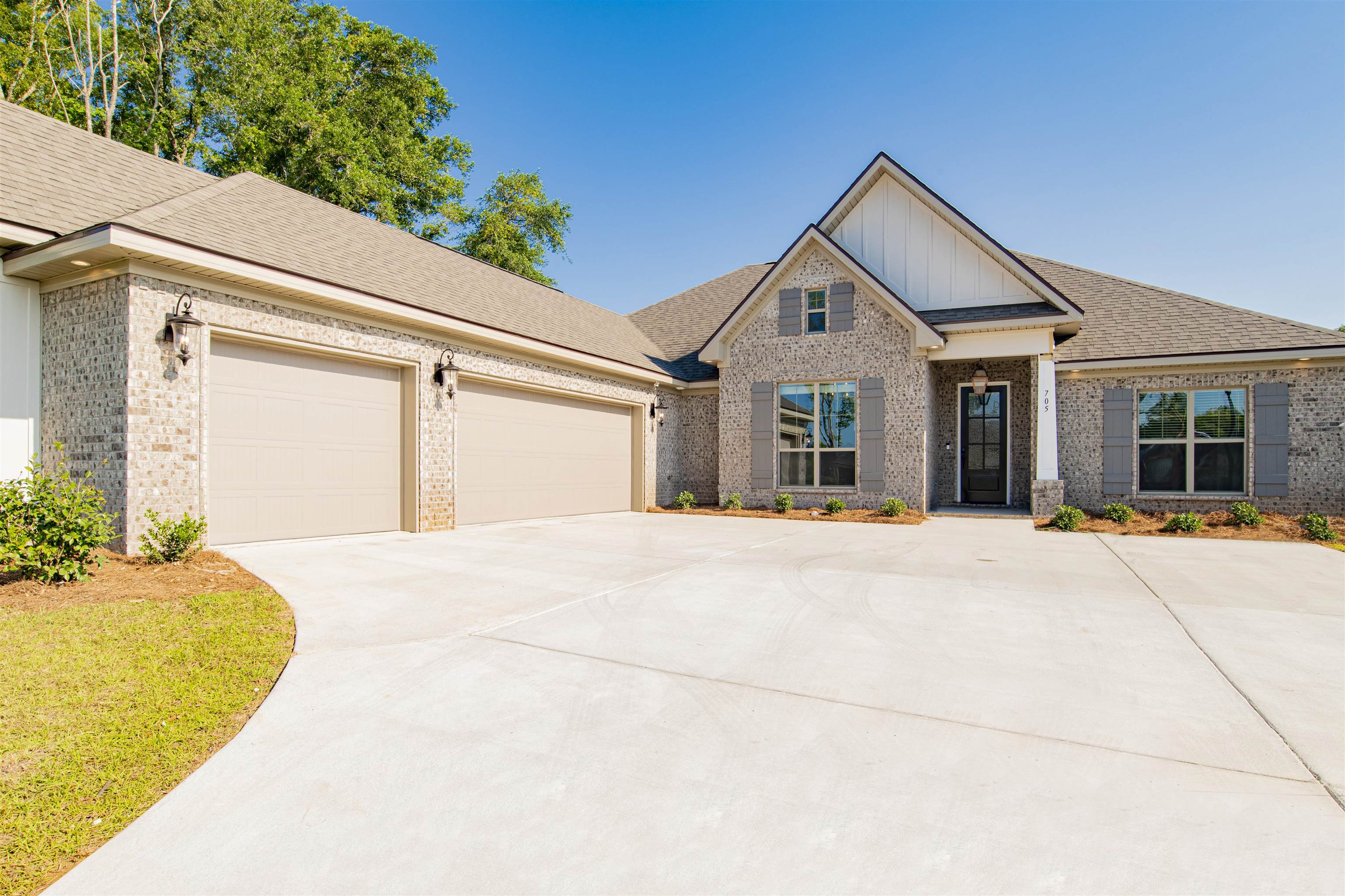 705 Culpeo Avenue Fairhope, AL 36532 - Photo 2 of 28
