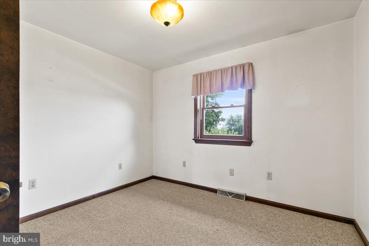592 Prospect Road Manheim, PA 17545 - Photo 36 of 52 Gallery Image 36