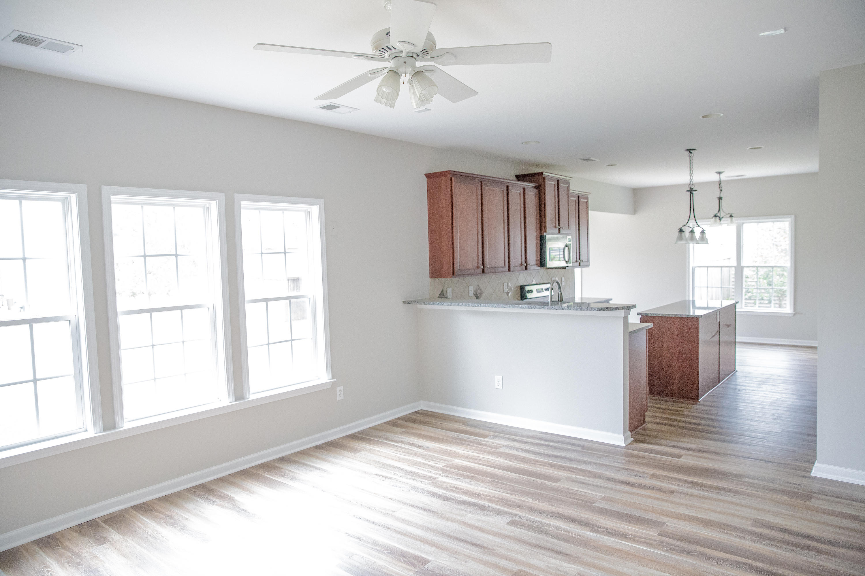 5449 Rising Tide North Charleston, SC 29420 - Photo 9 of 25 5-31 Blake house 14