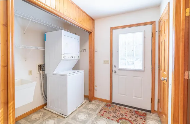 $399,000 | 13133 Ridge Drive, Sunman, IN 47041