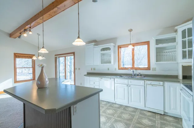 $399,000 | 13133 Ridge Drive, Sunman, IN 47041