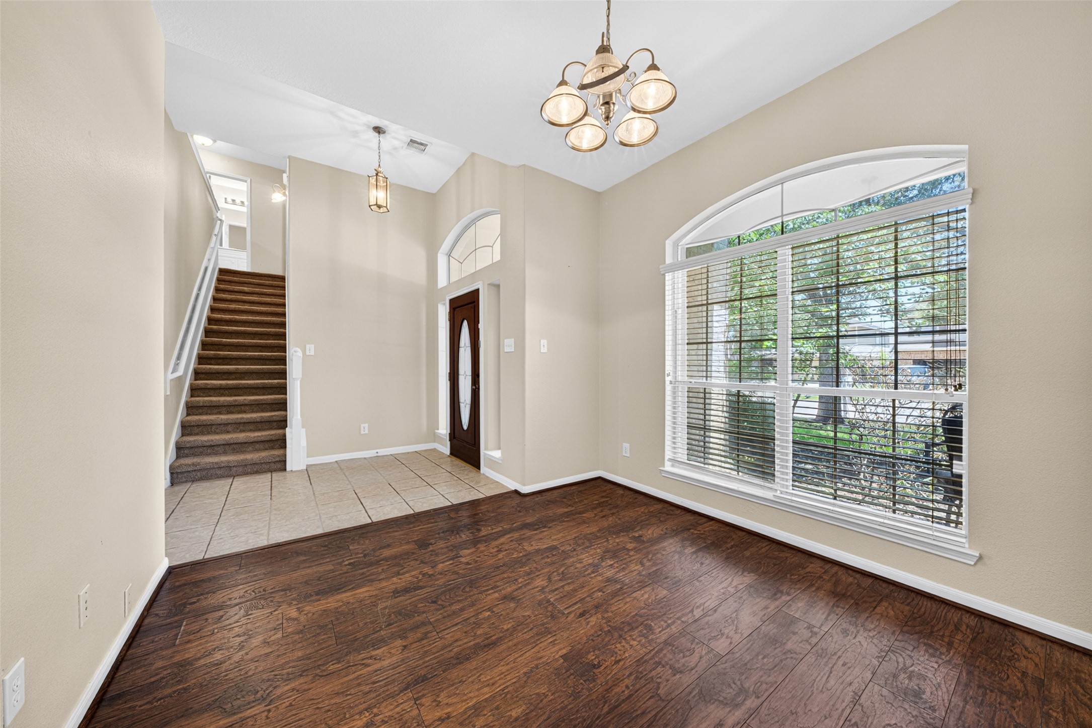 25215 Spring Iris Lane Katy, TX 77494 - Photo 9 of 46