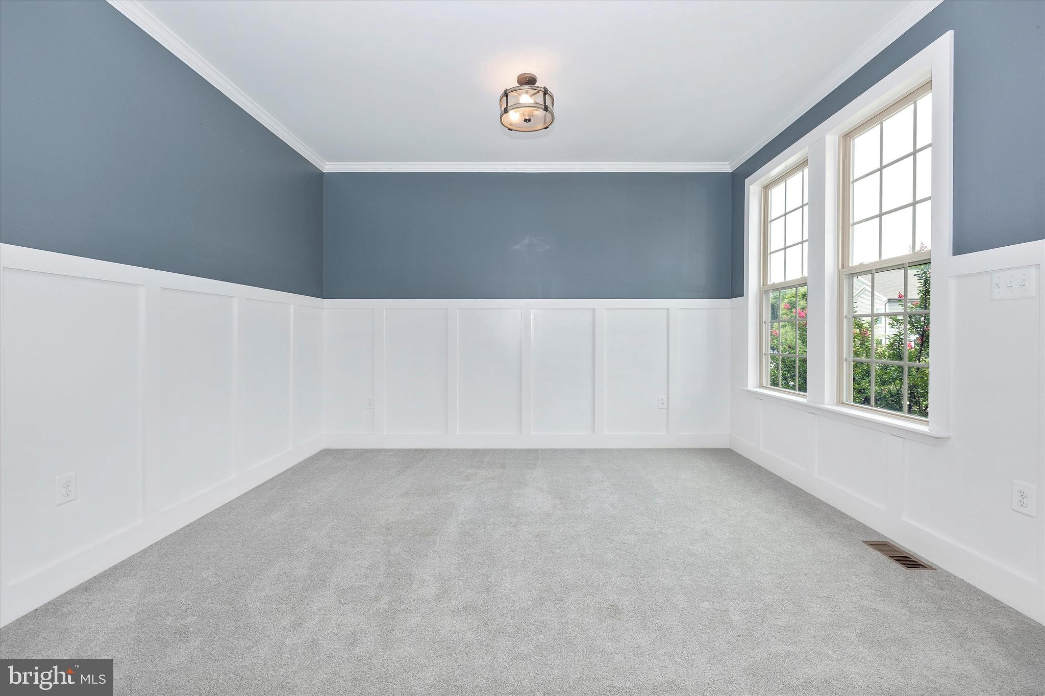 8405 Eagles Nest Road Frederick, MD 21704 - Photo 5 of 43 Living Room