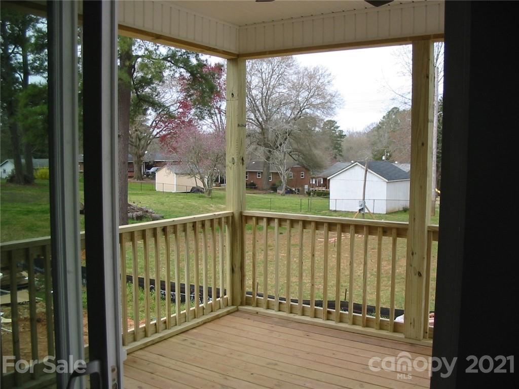 860 South Cherry Road Rock Hill, SC 29732 - Photo 4 of 12 Gallery Image 4