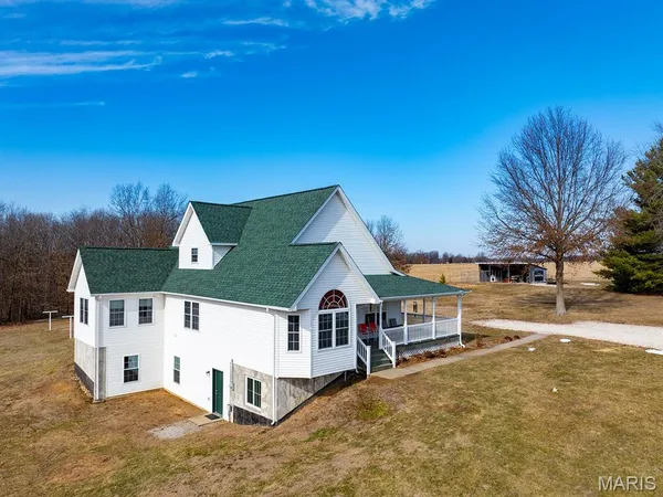 $988,300 | 1175 Pike 41, Bowling Green, MO 63334