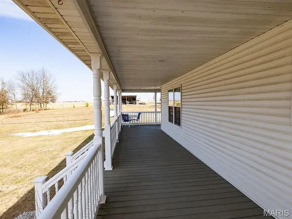 $988,300 | 1175 Pike 41, Bowling Green, MO 63334