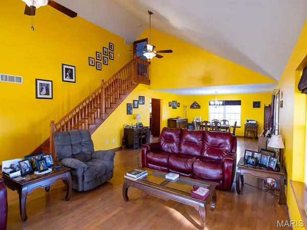 $988,300 | 1175 Pike 41, Bowling Green, MO 63334