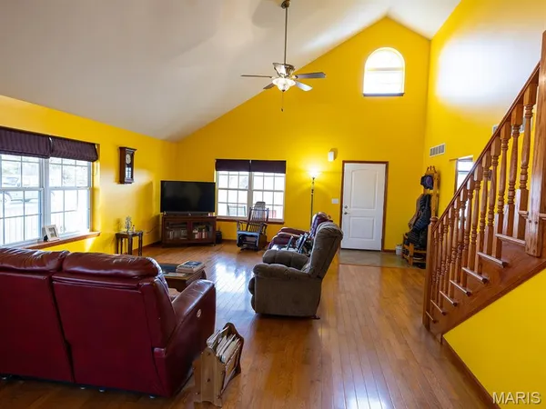 $988,300 | 1175 Pike 41, Bowling Green, MO 63334