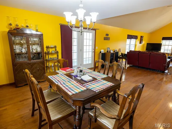 $988,300 | 1175 Pike 41, Bowling Green, MO 63334