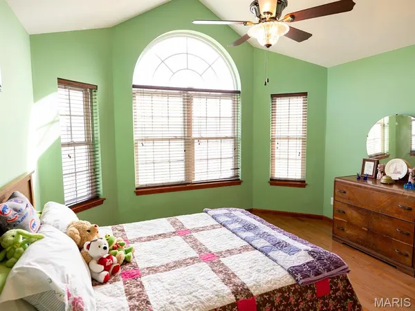 $988,300 | 1175 Pike 41, Bowling Green, MO 63334