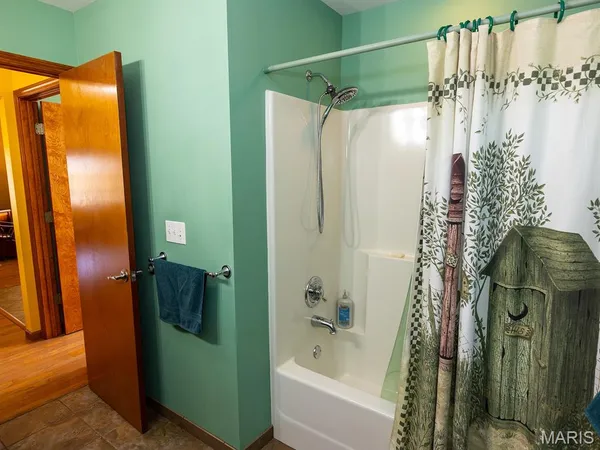 $988,300 | 1175 Pike 41, Bowling Green, MO 63334