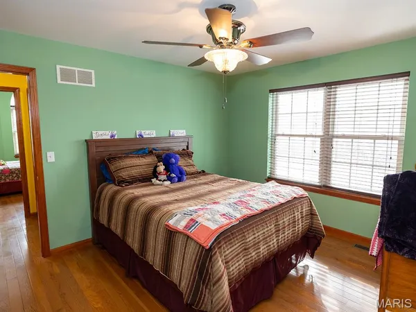 $988,300 | 1175 Pike 41, Bowling Green, MO 63334