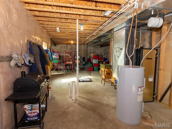 $988,300 | 1175 Pike 41, Bowling Green, MO 63334