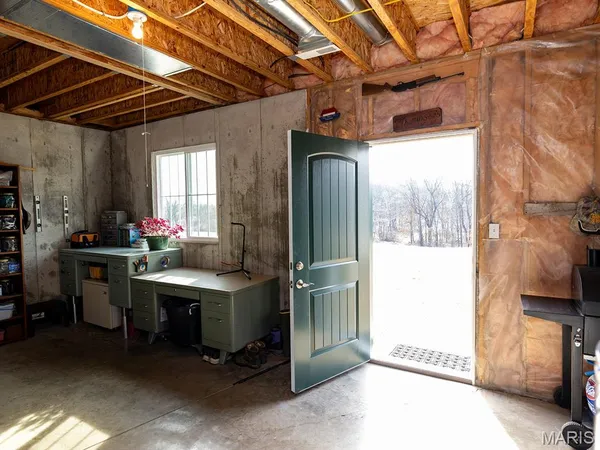 $988,300 | 1175 Pike 41, Bowling Green, MO 63334