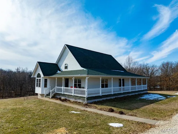 $988,300 | 1175 Pike 41, Bowling Green, MO 63334