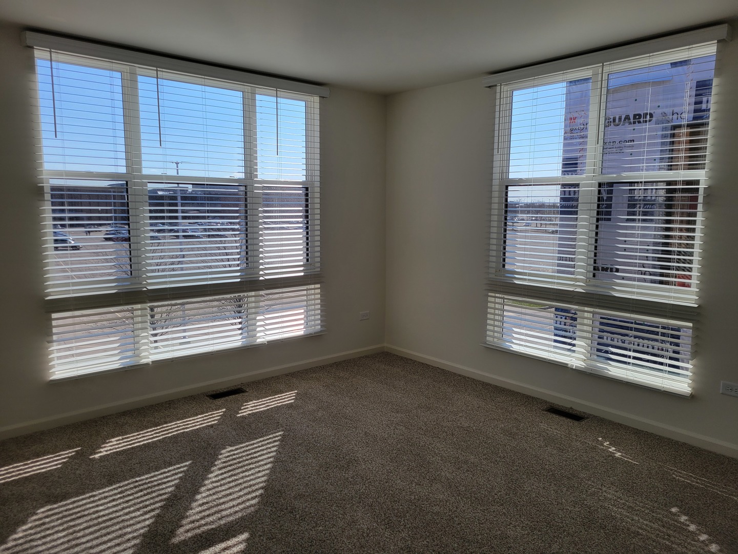 331 Summit Circle Lombard, IL 60148 - Photo 13 of 47 a view of an empty room with a window