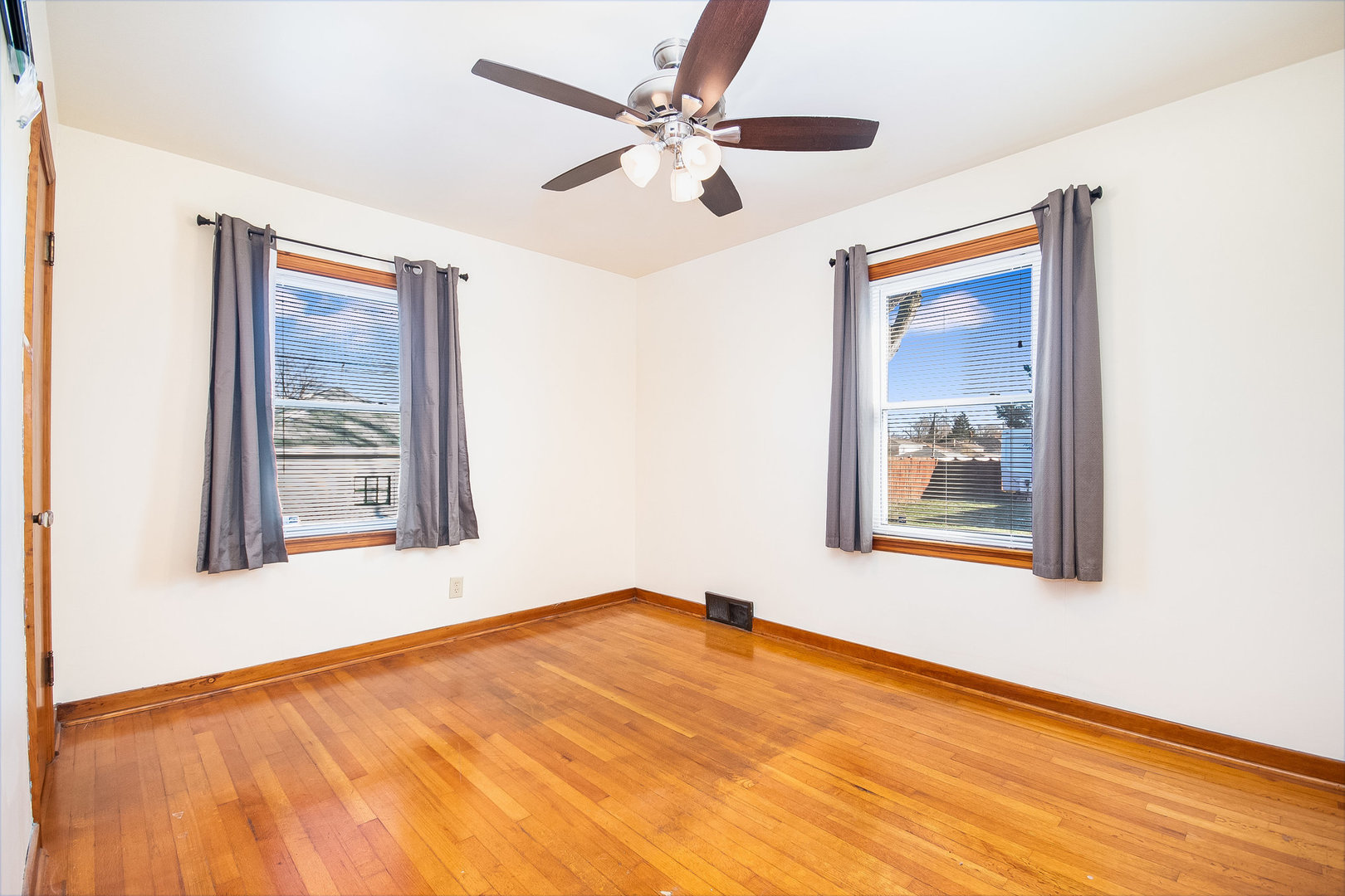 114 Ruth Street Calumet City, IL 60409 - Photo 11 of 25 Gallery Image 11