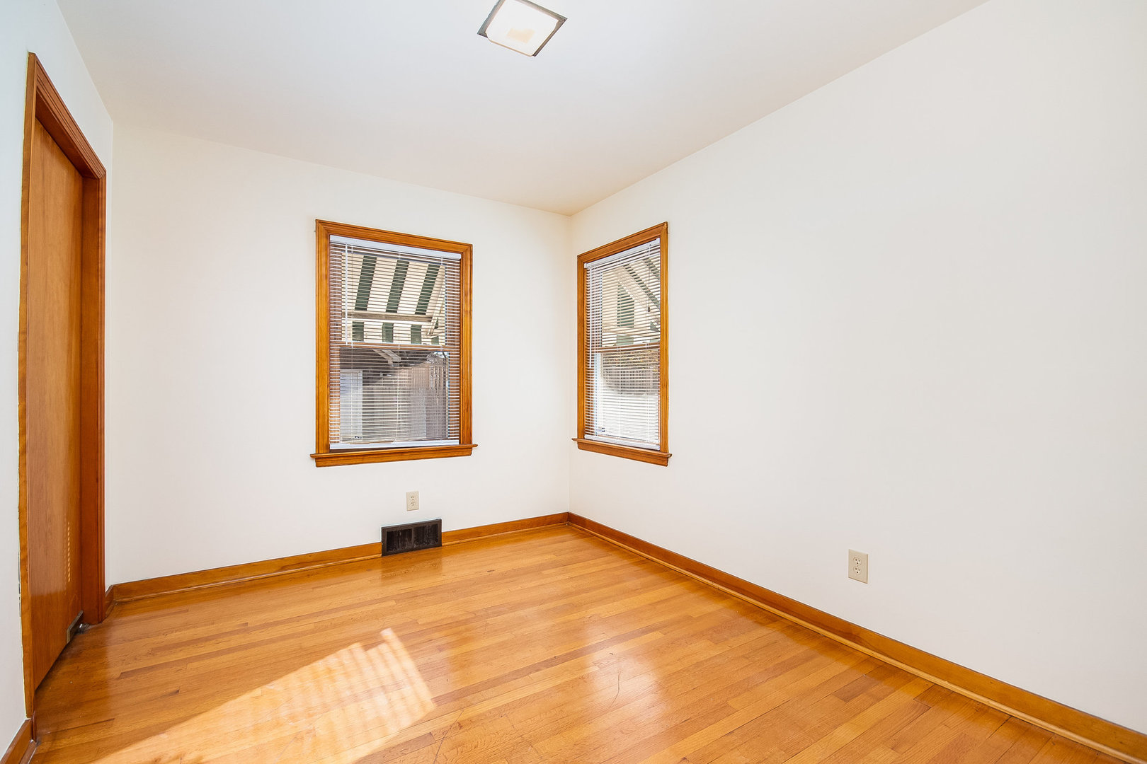 114 Ruth Street Calumet City, IL 60409 - Photo 13 of 25 Gallery Image 13