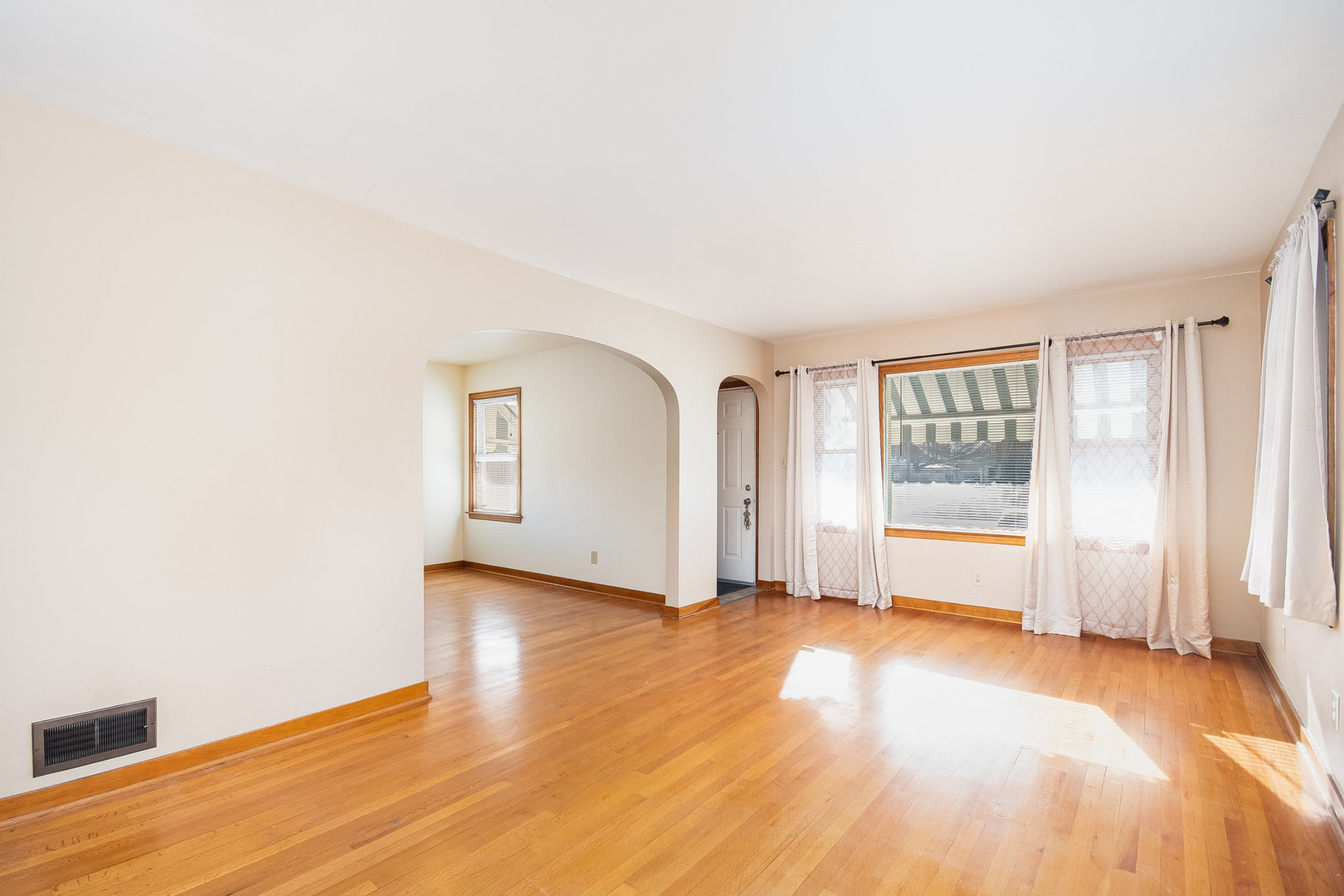 114 Ruth Street Calumet City, IL 60409 - Photo 10 of 25 Gallery Image 10