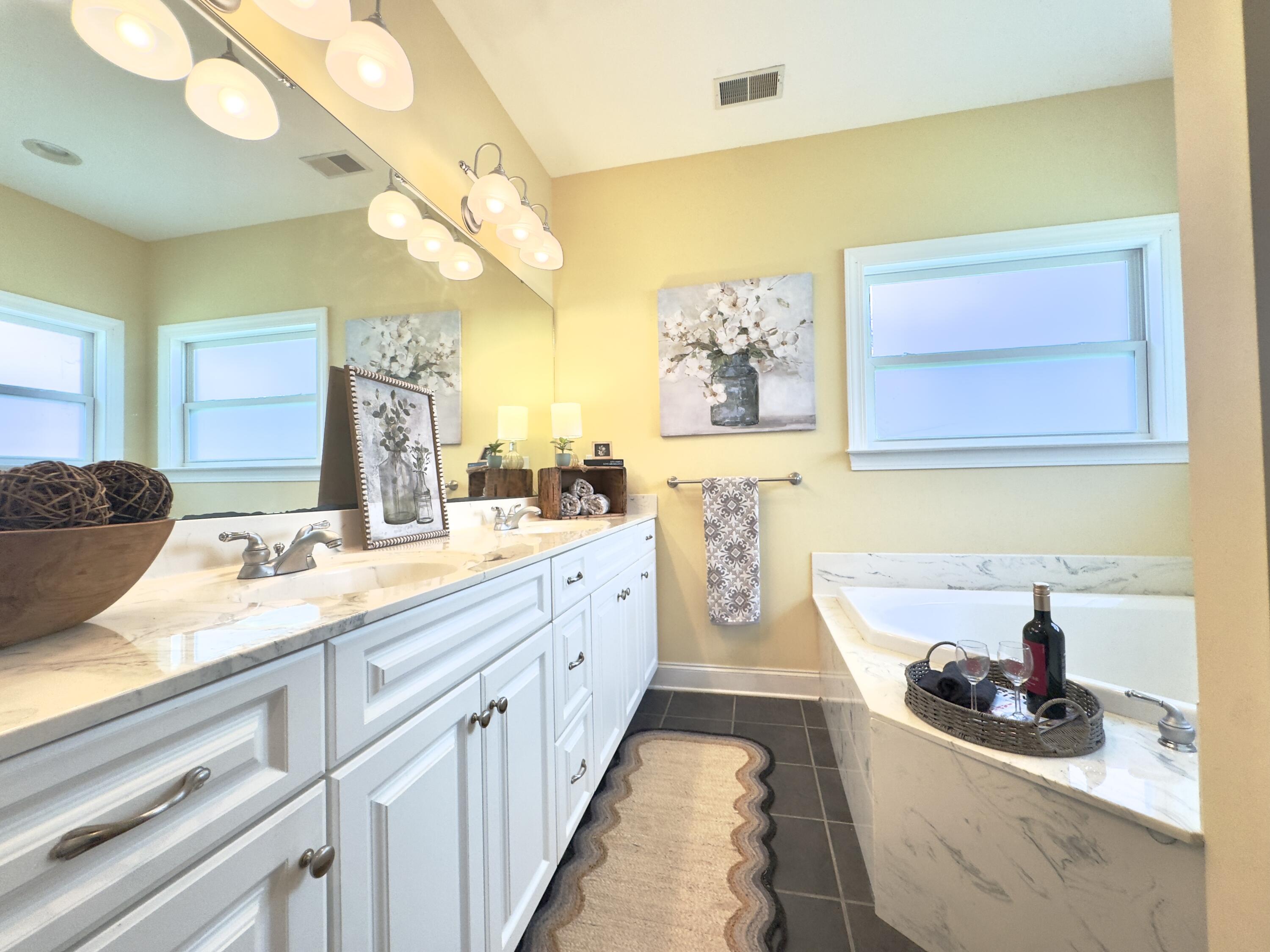 114 Hamilton Lane McCormick, SC 29835 - Photo 14 of 35 primary bath