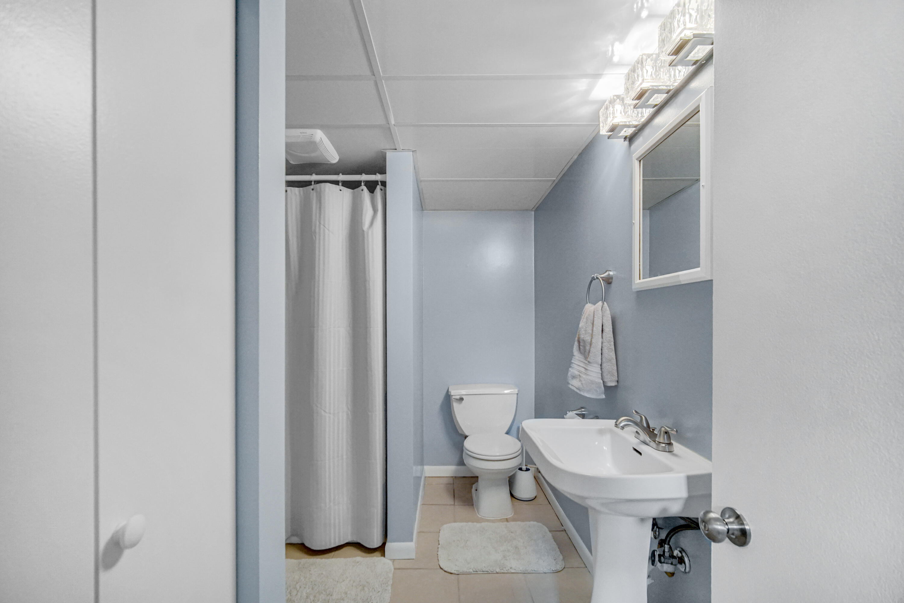 301 Walnut Lane Crown Point, IN 46307 - Photo 12 of 19 3000x2000